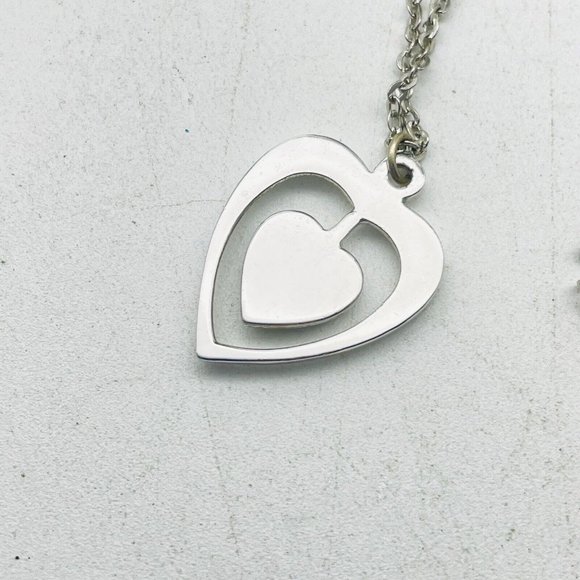 Faux Shell Double Heart Necklace Silver Tone Blue Love Valentine Friendship - Picture 4 of 6